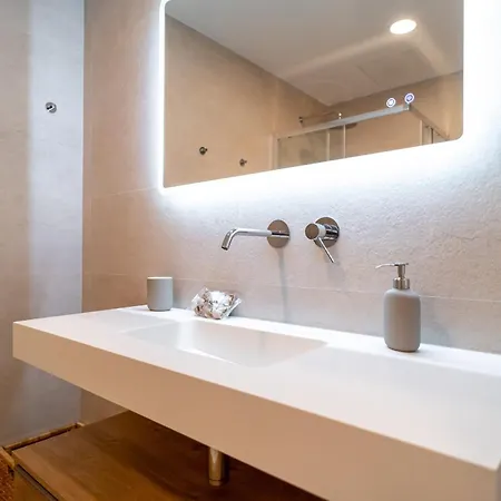 De Punta Lara 18 By Casasol - Mediterranean For 4 People With Solarium, Nerja